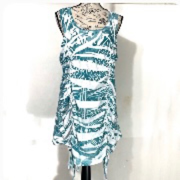 Caren Sport Sleeveless Plus Tank Top - Picture 1 of 2